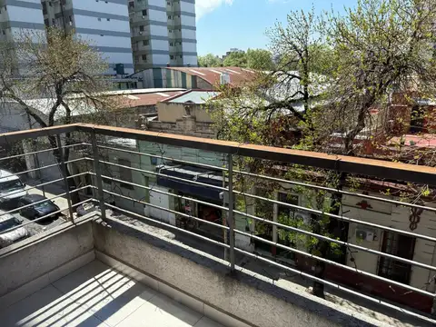 EXCELENTE DEPARTAMENTO 2 AMBIENTES - MUY LUMINOSO  - BARRIO DE BOEDO