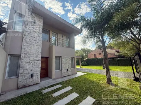 Casa en Alquiler de 3 dormitorios