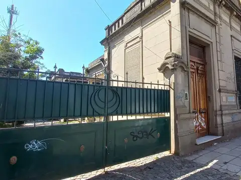 CASA ANTIGUA EN VENTA