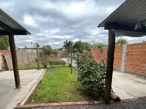 Casa 2 ambientes con 1 baño