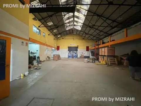 AV. LA PLATA al 2700