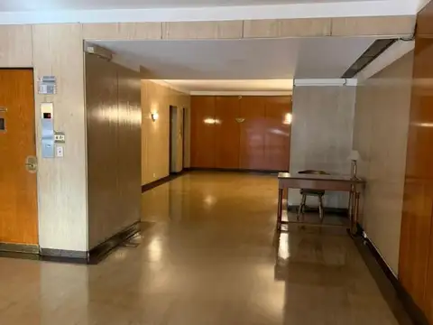 SENILLOSA 100, Piso 11