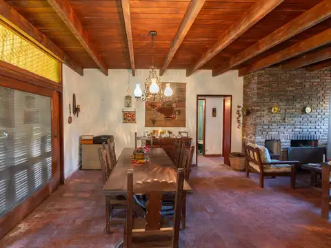 Casa 4 ambientes con 1 baño