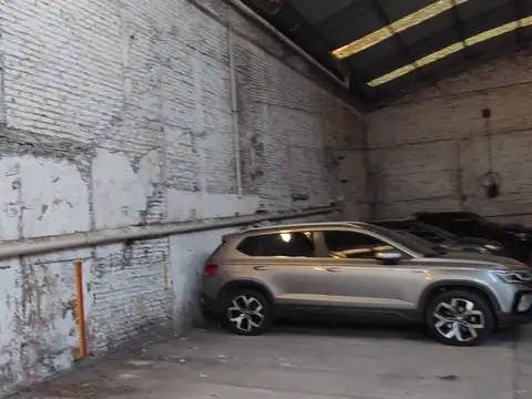 Venta de Galpón con Oficina y Vivienda, Avellaneda