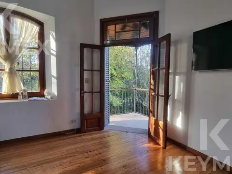 Casa 6 ambientes con 3 baños