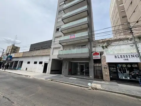 VENTA 3 AMB SEMIPISO AL FRENTE . APTO CREDITO