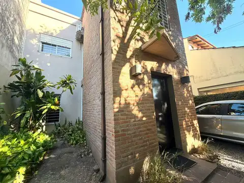 Casa 5 ambientes en venta en Castelar Norte