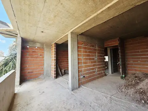 Venta departamento 2 ambientes con balcon y parrilla en Villa Bosch