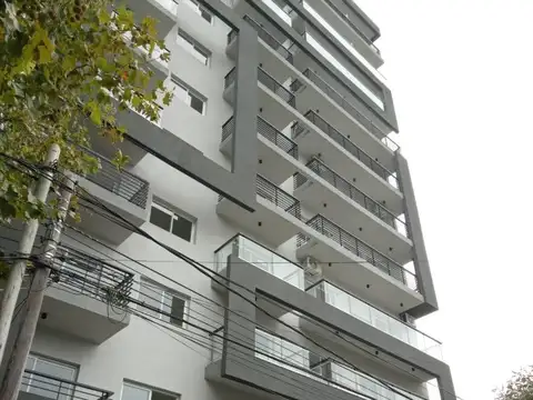 Dr. Amadeo Sabattini 4800 , Piso 5