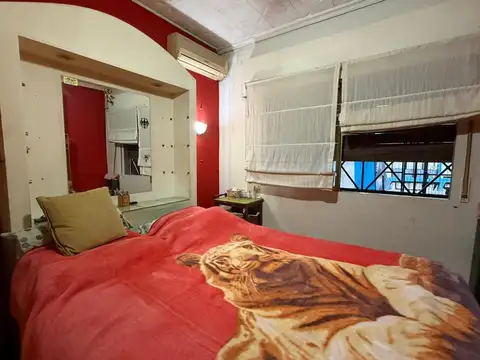 CASA 4 AMB. CON COCHERA Y DEPOSITO EN BALLESTER