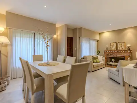Venta de Casa 3 Dormitorios en Manuel B Gonnet, La Plata