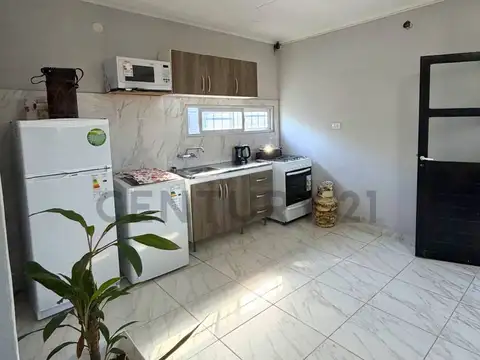 Casa 2 ambientes con 1 baño