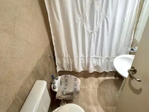 EXCELENTE MONOAMBIENTE AMOBLADO 