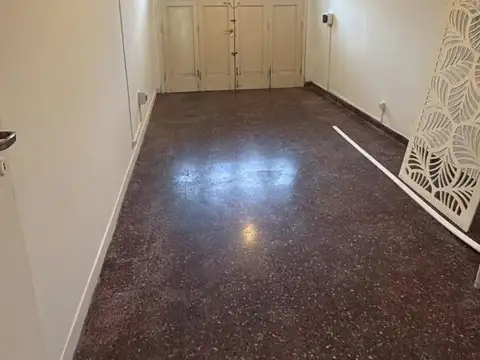Casa en Alquiler con 1 cochera