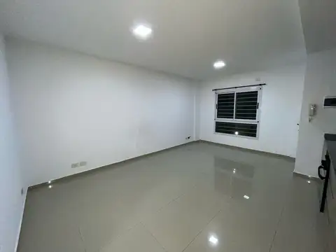 Departamento en Alquiler en Centro, $ 650.000