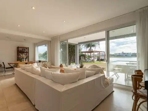 Casa en Alquiler Temporal en Belen de Escobar, USD 2.500