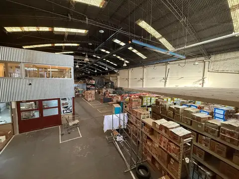 Tucumán 4200. Lote + Galpón industrial