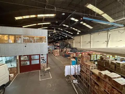 Tucumán 4200. Lote + Galpón industrial