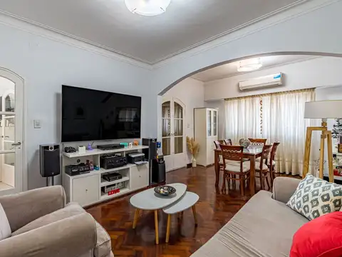 Casa 6 ambientes con 1 baño