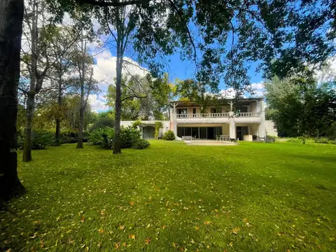 Casa en Venta de 5 dormitorios
