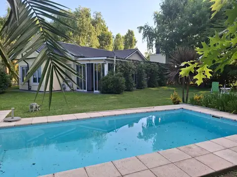 Casa en venta Barrio Lomas de Petion. Cañuelas. Apto credito