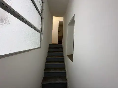 Depto Tipo Casa 2 ambientes con 1 baño