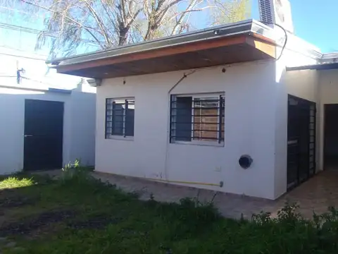 CASA ALQUILER 136 Y 69 2DOR
