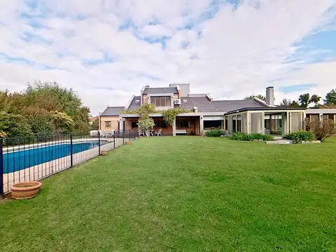 VENTA Casa en EL OMBU vista al Golf - EXCELENTE