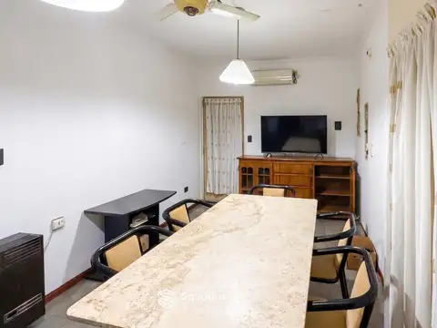 VENTA - Casa pasillo con patio y parrilla - Barrio Belgrano, Rosario.