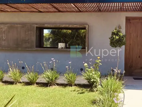 Ayres Plaza alquiler anual con muebles! Abril