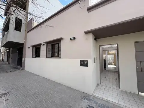 Depto Tipo Casa en Venta de 2 ambientes