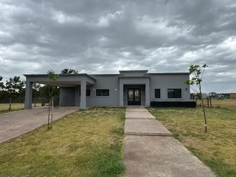 Casa en Venta en Monet Barrio Privado, USD 245.000