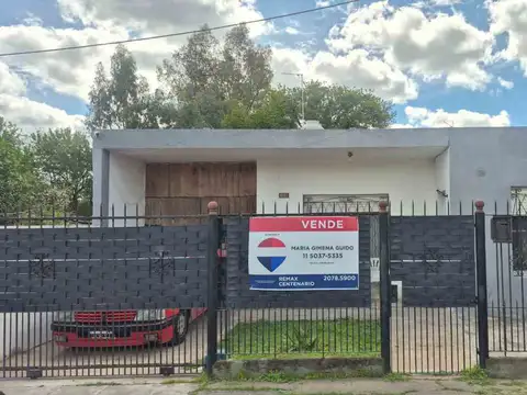 VENTA CASA 5 AMB MORENO V CUARTEL- GARAGE Y PILETA