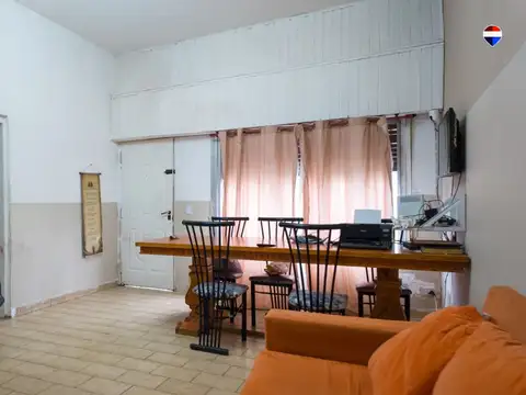 PROPIEDAD EN BERNAL OESTE, 3 PH MÁS LOCAL.