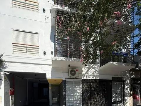 MONOAMBIENTE AL FRENTE CON BALCON SUPER LUMINOSO Y MODERNO