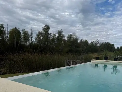 Casa 6 ambientes con 3 baños
