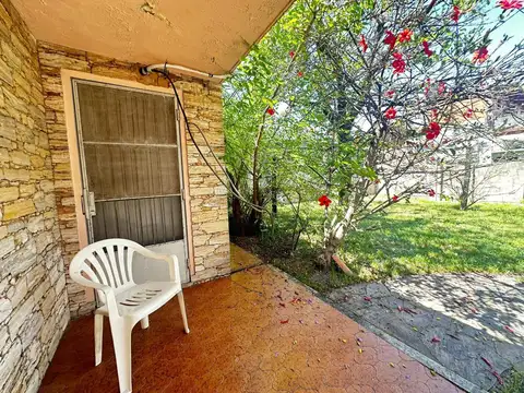 Depto Tipo Casa en Venta de 2 dormitorios