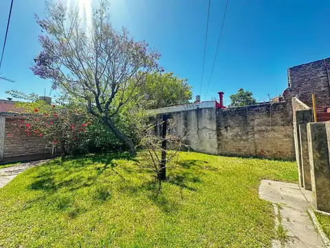 Depto Tipo Casa en Venta con 2 cocheras