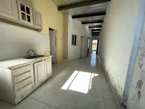 Oficina 3 ambientes con 1 baño