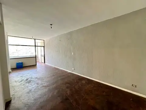 Av. Santa Fe 1791 - Ofic. 9