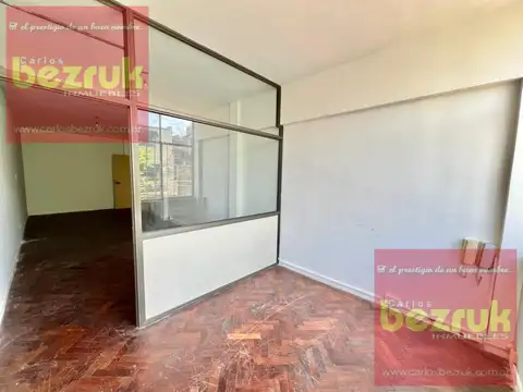Oficina en Venta 30 años