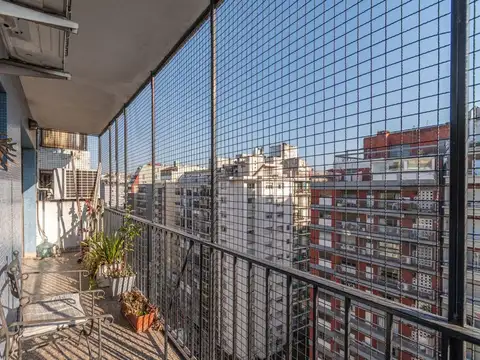 VENTA dpto 4 amb.c/dep Luz y Sol Caballito