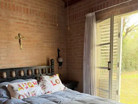 VENTA CASA 4 DORM UNA PLANTA MENDIOLAZA CON PILETA