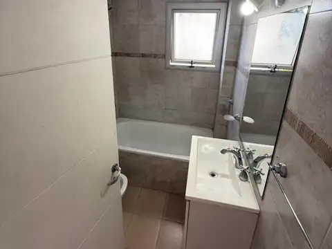 Departamento de 2 ambientes en Berazategui centro
