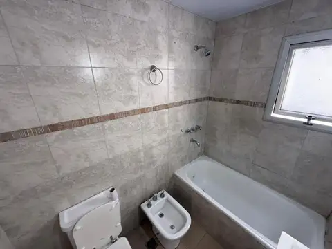 Calle 146 1156 , Piso 3