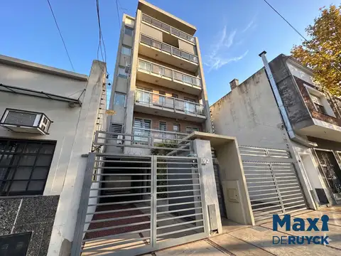 Belgrano 92 a pasos del centro de Bernal