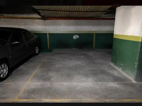 Cochera en Venta en Recoleta, CABA