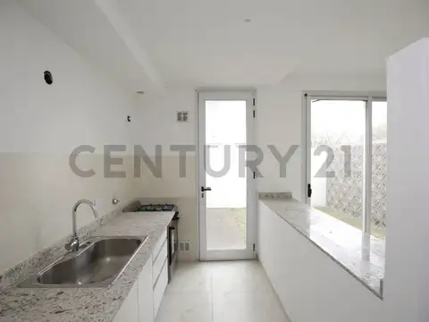 Casa 3 ambientes con 1 baño