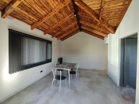 Depto Tipo Casa en Alquiler de 1 dormitorio