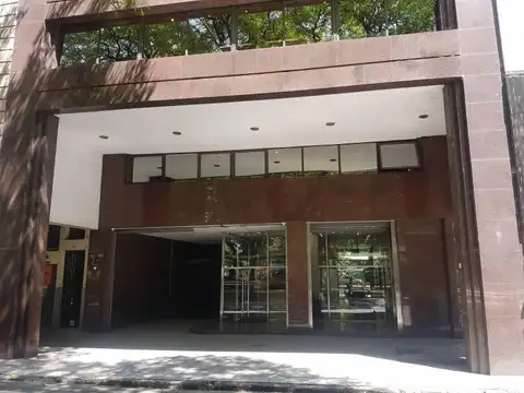 Oficina en Venta con 2 cocheras